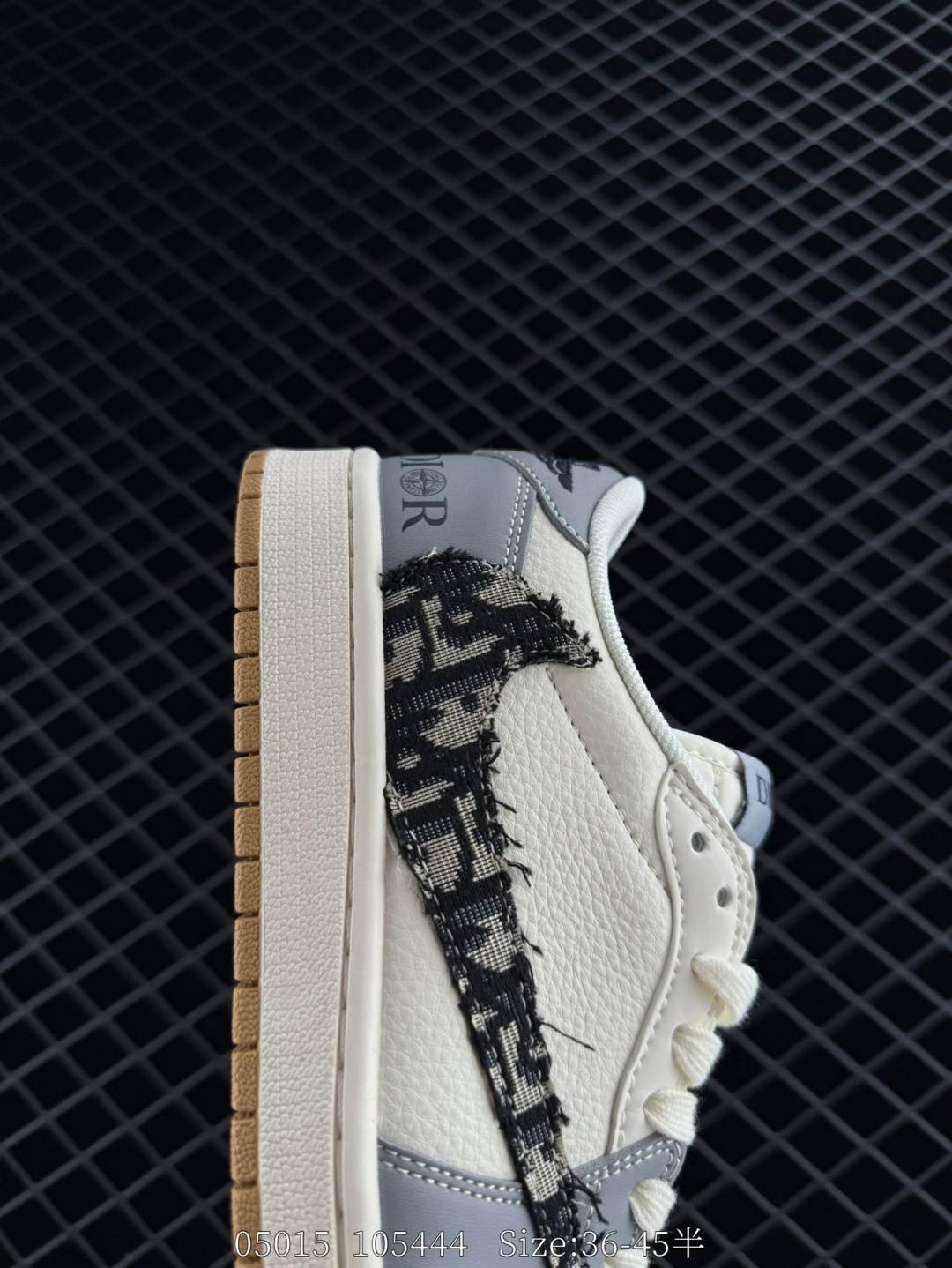 Travis Scott x Air Jordan 1 ” Reverse Mocha “